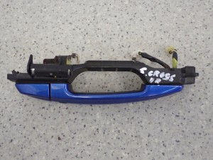 SUZUKI SX4 S-CROSS 13-21 KLAMKA DRZWI PRZEDNICHH PRAWYCH ZUM