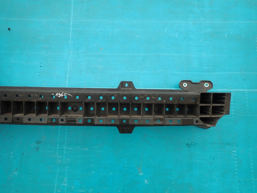 SUZUKI SWIFT MK7 10-16 BELKA ZDERZAKA TYLNEGO 3/5