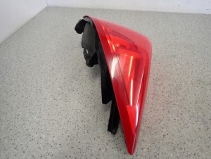 NISSAN PRIMERA 02-07 P12 HB 5D LAMPA TYLNA LEWA 4/6 MINIATURA