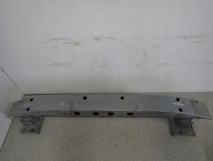 TOYOTA AVENSIS T25 02- BELKA ZDERZAKA PRZEDNIEGO PRZÓD