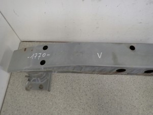 TOYOTA AVENSIS T25 02- BELKA ZDERZAKA PRZEDNIEGO PRZÓD 3/7 MINIATURA