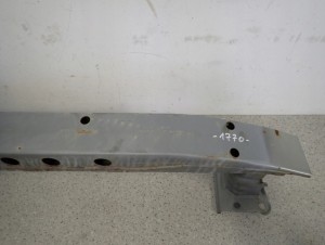 TOYOTA AVENSIS T25 02- BELKA ZDERZAKA PRZEDNIEGO PRZÓD 4/7 MINIATURA