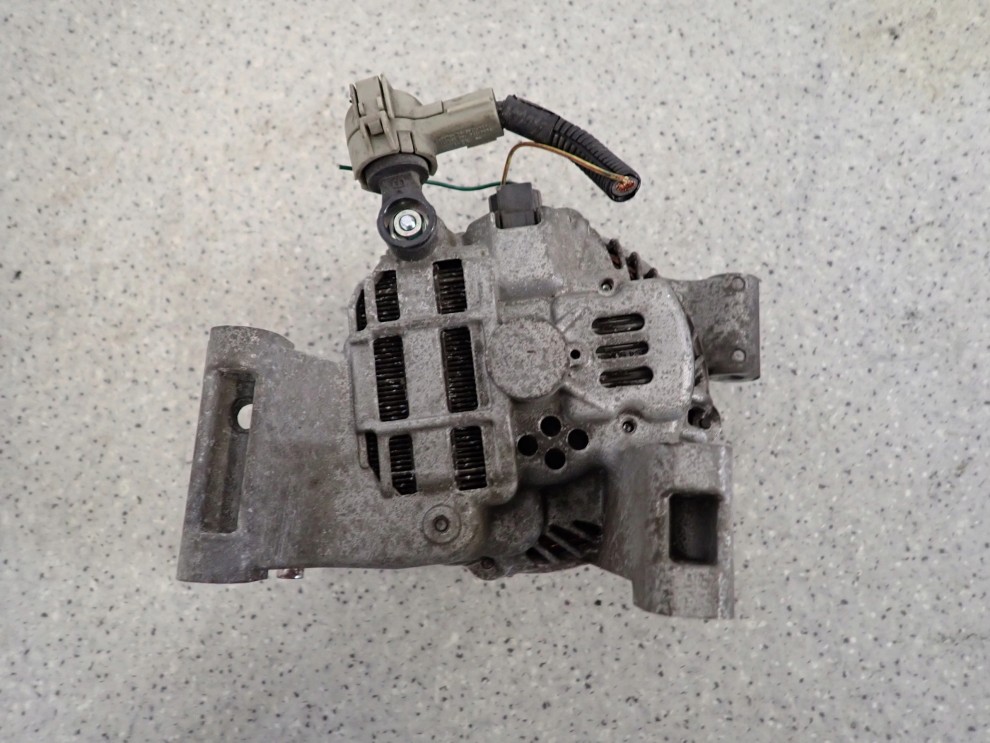 MAZDA 5 CR 2.0i 05-10 ALTERNATOR 6/7