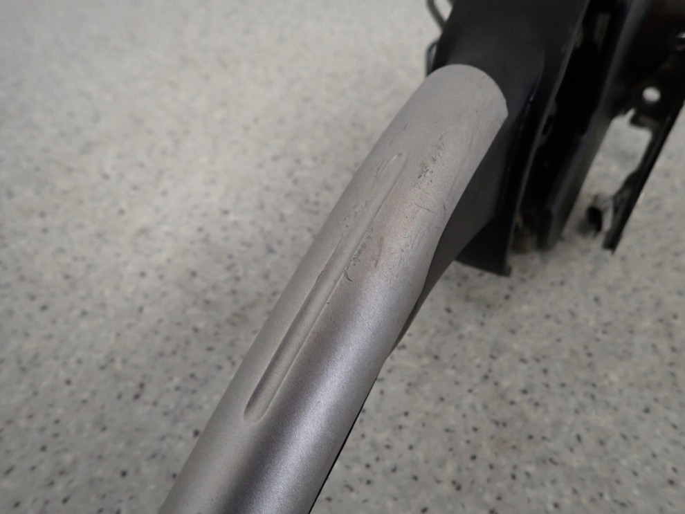 TOYOTA AURIS 06- DŹWIGNIA HAMULCA RĘCZNEGO 7/9