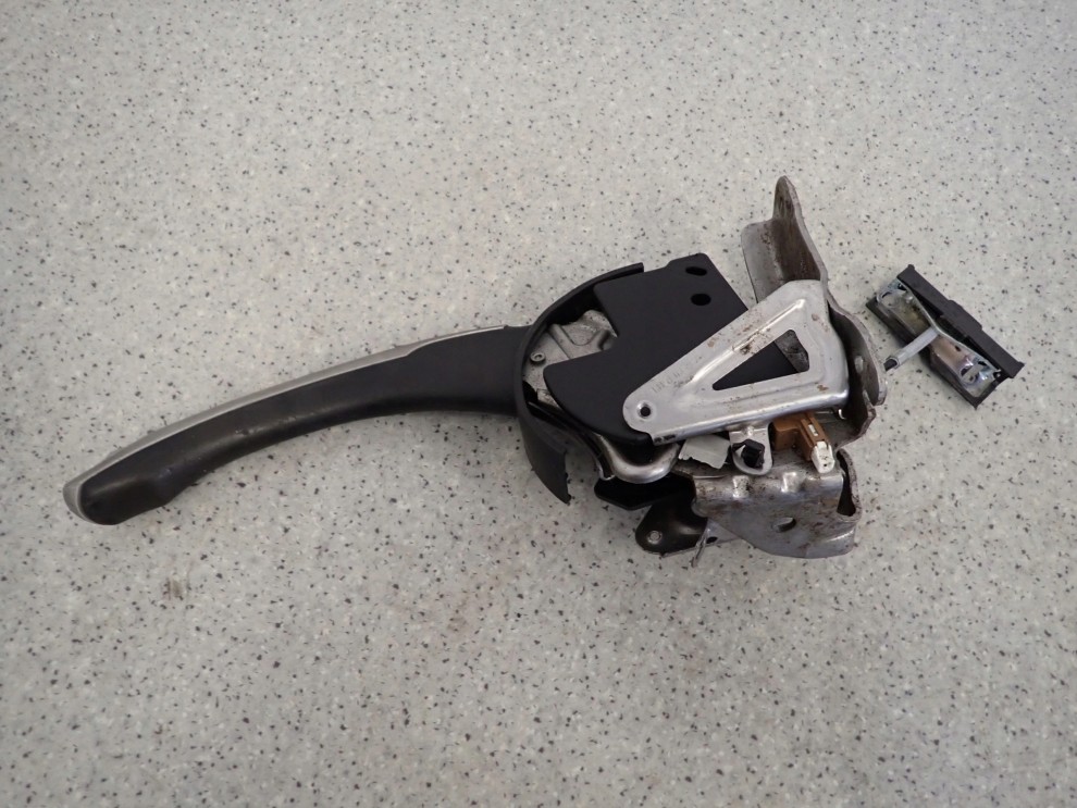 TOYOTA AURIS 06- DŹWIGNIA HAMULCA RĘCZNEGO 9/9