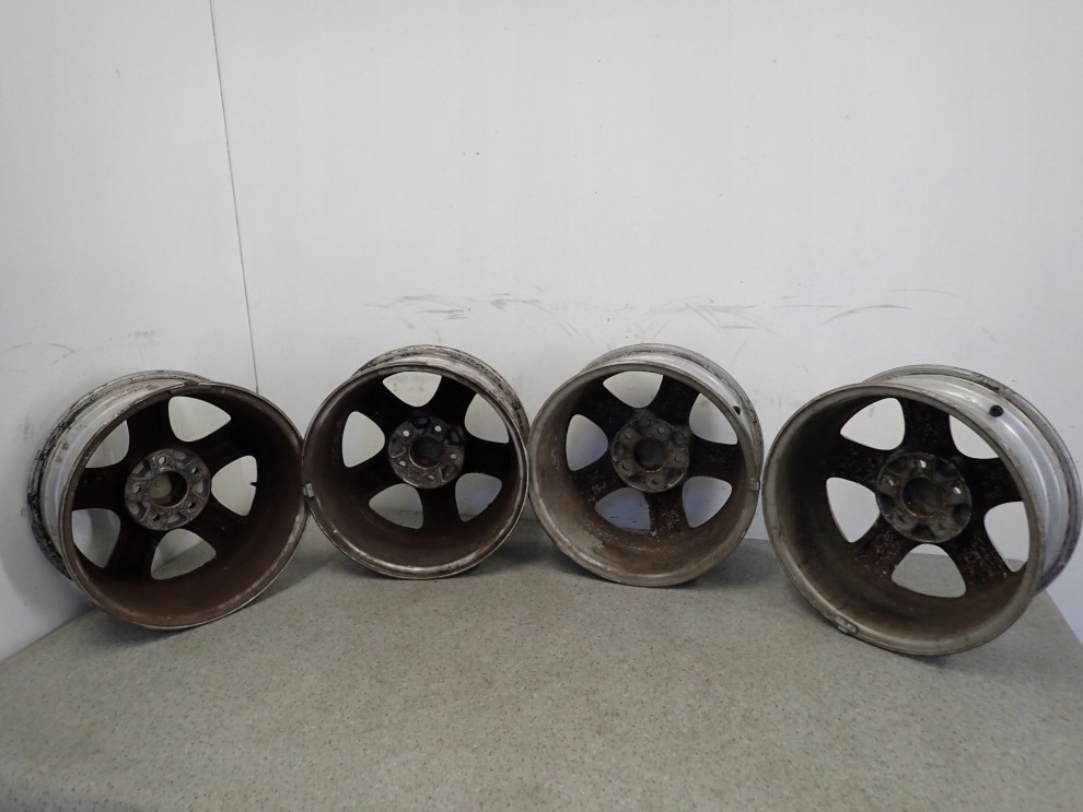 HYUNDAI SANTA FE I 01-05 FELGI ALUMINIOWE ALUFELGI 16x6.5j ET46 8/10