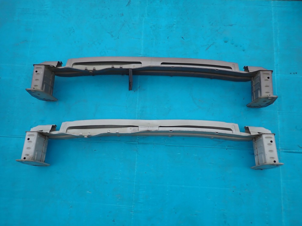 SUZUKI ALTO PIXO 09- BELKA ZDERZAKA PRZÓD GÓRNA 4/5