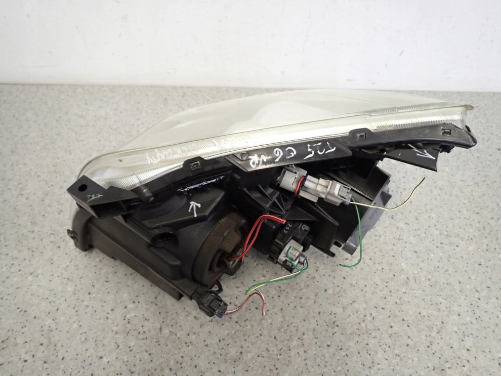 TOYOTA AVENSIS T25 06- REFLEKTOR PRAWY LAMPA PRZEDNIA PRAWA LIFT 10/16