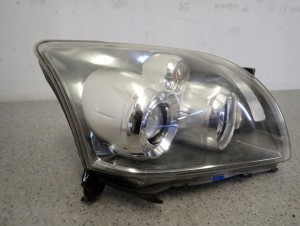 TOYOTA AVENSIS T25 06- REFLEKTOR PRAWY LAMPA PRZEDNIA PRAWA LIFT 6/16 MINIATURA