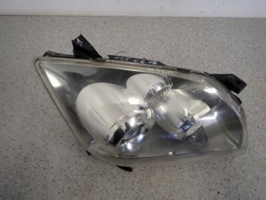 TOYOTA AVENSIS T25 06- REFLEKTOR PRAWY LAMPA PRZEDNIA PRAWA LIFT 7/16 MINIATURA