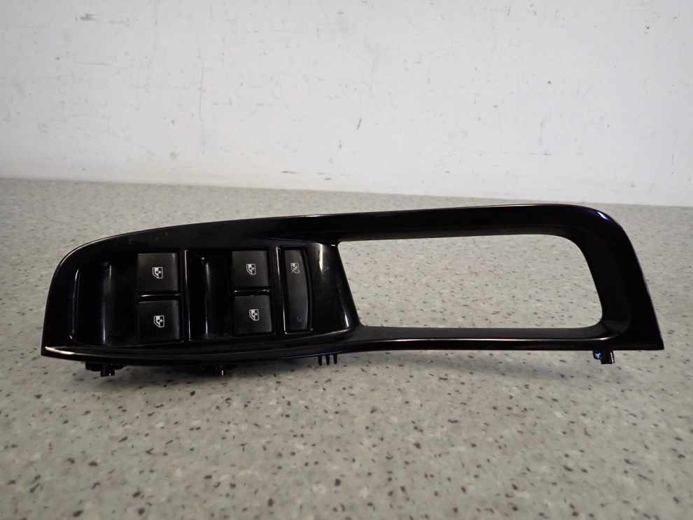 CHEVROLET ORLANDO 10- PANEL STEROWANIA SZYB PRZEDNI LEWY 1/6