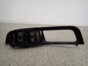 CHEVROLET ORLANDO 10- PANEL STEROWANIA SZYB PRZEDNI LEWY 1/6 MINIATURA