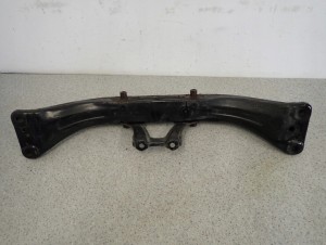 TOYOTA CELICA VI 94-99 BELKA TYLNA ZAWIESZENIA