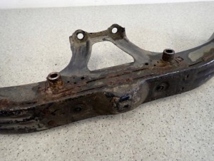 TOYOTA CELICA VI 94-99 BELKA TYLNA ZAWIESZENIA 7/9 MINIATURA