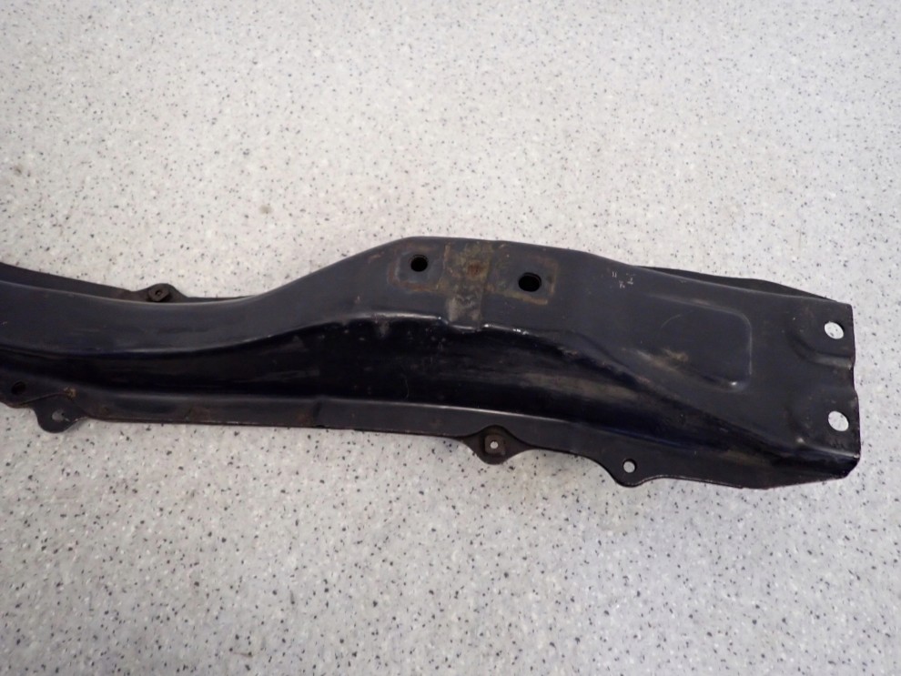 TOYOTA CELICA VI 94-99 BELKA PRZEDNIA POD SILNIK WZDŁUŻNA 3/6