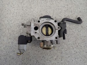 HONDA CIVIC VII 01- 1.6i PRZEPUSTNICA POWIETRZA 6/6 MINIATURA