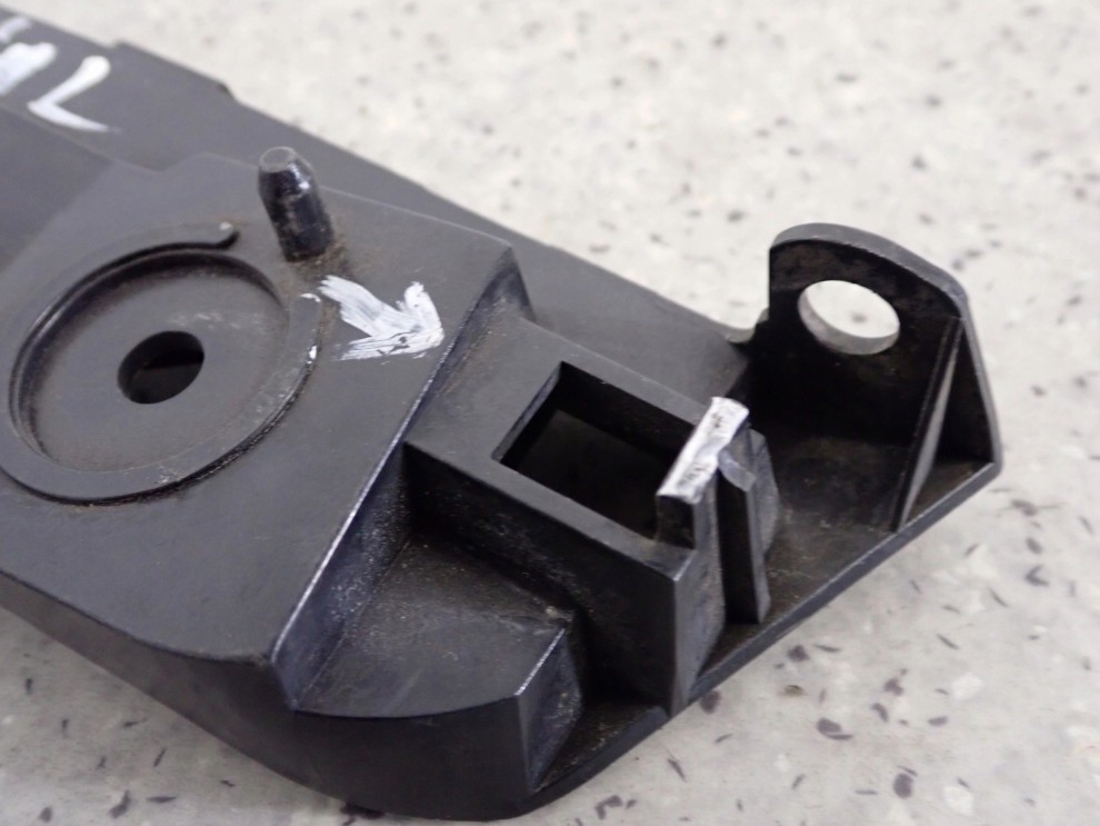 MITSUBISHI COLT 3 DRZWI 04-13 ŚLIZG ZDERZAKA TYLNY LEWY 3/6