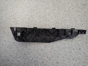 MITSUBISHI COLT 3 DRZWI 04-13 ŚLIZG ZDERZAKA TYLNY LEWY 6/6 MINIATURA