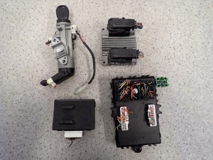 CHEVROLET AVEO 1.4 BENZYNA T250 07- ZESTAW STARTOWY KOMPUTER STACYJKA 6/6 MINIATURA