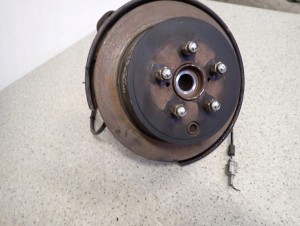 SUBARU IMPREZA III GH 07- ZWROTNICA TYLNA LEWA 4/8 MINIATURA