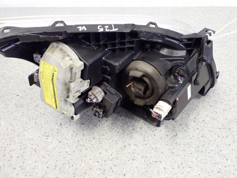 TOYOTA AVENSIS T25 03-05 REFLEKTOR LAMPA PRZEDNIA LEWA 10/10