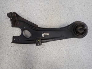 HYUNDAI i30 07-12 WAHACZ TYLNY LEWY WZDŁUŻNY 5/6 MINIATURA