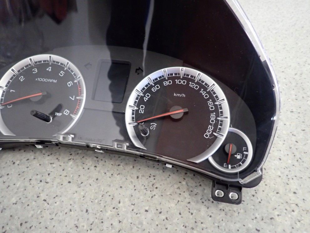 SUZUKI SWIFT MK7 1.2 10-16 ZEGARY LICZNIK 3/8