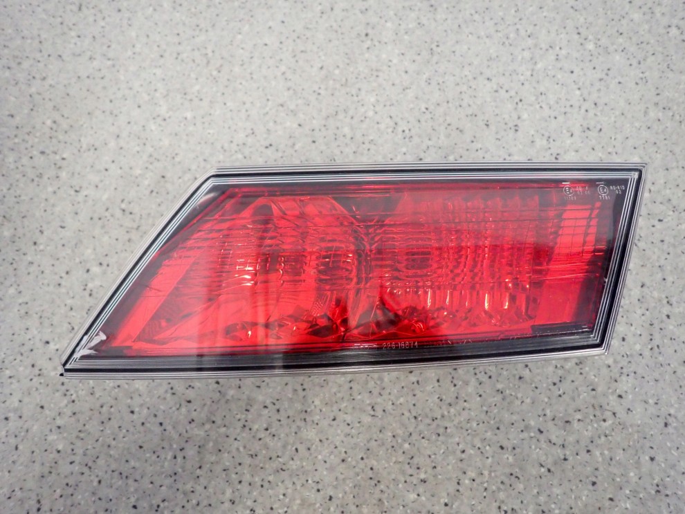 HONDA CIVIC UFO VIII LIFT 10-12 LAMPA TYLNA PRAWA WEWNĘTRZNA 2/9
