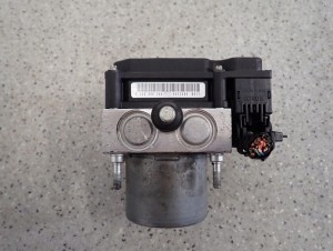 LEGACY OUTBACK 03- 2.5 POMPA ABS STEROWNIK