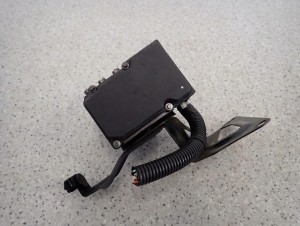 SUBARU FORESTER II 2.0i 02-07 POMPA ABS 5/5 MINIATURA