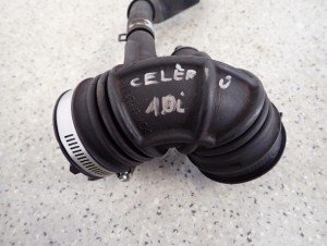 SUZUKI CELERIO 1.0i 14-19 PRZEWÓD RURA POWIETRZA KOLANKO 4/6 MINIATURA