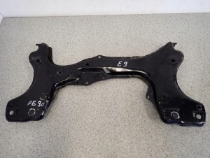 TOYOTA COROLLA E9 87-91 SANKI BELKA ZAWIESZENIA PRZEDNIEGO 4/6 MINIATURA