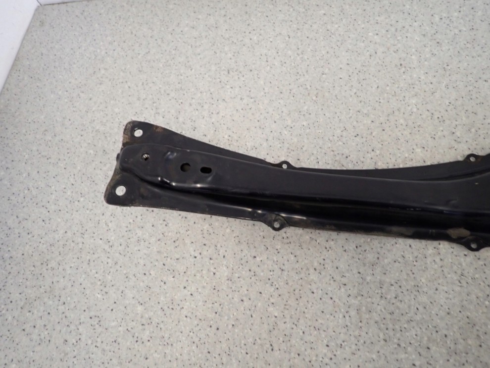 TOYOTA AVENSIS VERSO 01- BELKA WZDŁUŻNA SILNIKA 6/6