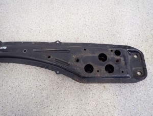 TOYOTA AVENSIS VERSO 01- BELKA WZDŁUŻNA SILNIKA 3/6 MINIATURA