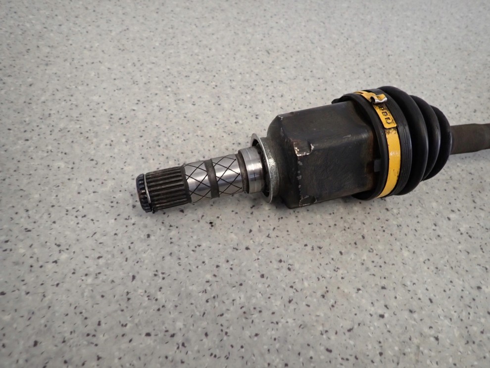 SUBARU IMPREZA III GH 07- 2.0D PÓŁOŚ PRZEDNIA LEWA 6/6