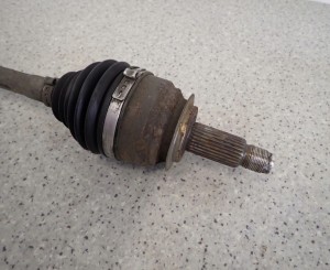 SUBARU IMPREZA III GH 07- 2.0D PÓŁOŚ PRZEDNIA LEWA 5/6 MINIATURA