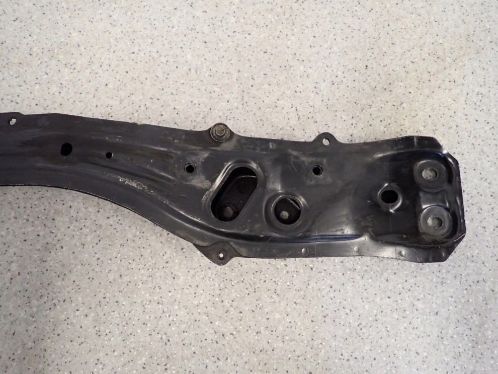 TOYOTA AVENSIS T22 97-02 BELKA ZAWIESZENIA WZDŁUŻNA 6/6