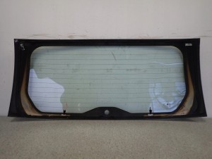 HYUNDAI GETZ 02-10 SZYBA TYLNA W KLAPE BAGAŻNIKA 3/3 MINIATURA