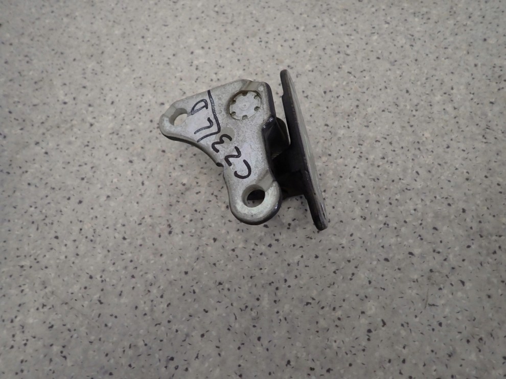 MITSUBISHI COLT 04- ZAWIAS DRZWI PRZEDNI LEWY DOLNY OGRANICZNIK 4/8