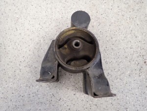 HYUNDAI i30 1.6 CRDI 07-11 PODUSZKA SILNIKA TYLNA 3/4 MINIATURA