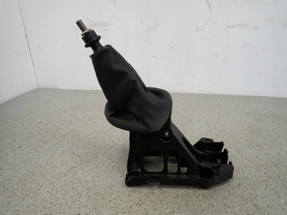 TOYOTA YARIS II 6B 09-12 LEWAREK DŹWIGNIA ZMIANY BIEGÓW 3/8