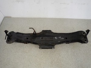 MAZDA PREMACY 323 BJ 98-03 BELKA ZAWIESZENIA TYŁ 1/8 MINIATURA