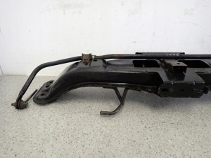 MAZDA PREMACY 323 BJ 98-03 BELKA ZAWIESZENIA TYŁ 7/8 MINIATURA