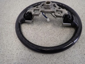 TOYOTA YARIS II 06- KIEROWNICA KOŁO KIEROWNICY 7/10 MINIATURA