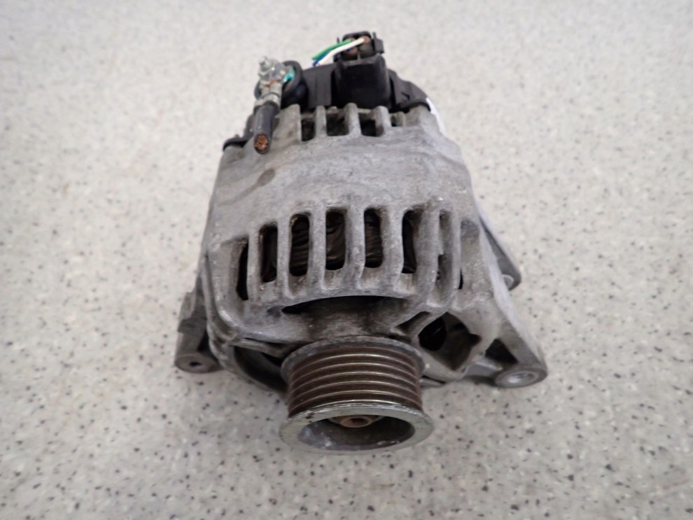 TOYOTA AURIS 1.4i 06-09 ALTERNATOR 6/8