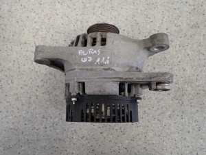 TOYOTA AURIS 1.4i 06-09 ALTERNATOR 1/8 MINIATURA