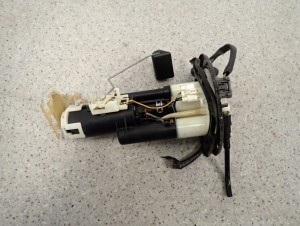 HONDA HRV 1.6i 99-05 POMPA PALIWA W ZBIORNIK 5/7 MINIATURA