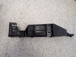 SUZUKI SWIFT 04- ŚLIZG ZDERZAKA PRZEDNI PRAWY 4/5 MINIATURA