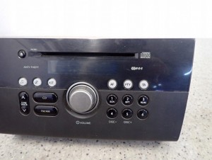 SUZUKI SWIFT 05-09 RADIO BEZ MP3 4/8 MINIATURA