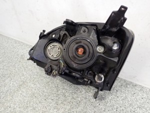 HONDA CIVIC VII 04- LAMPA PRZEDNIA PRAWA REFLEKTOR 8/10 MINIATURA